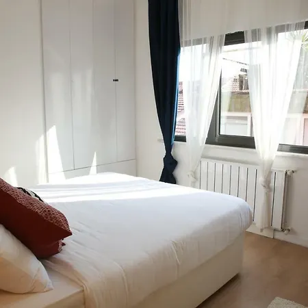 Apartament Magnificent Private Terrace W/sea View In Taksim Stambuł