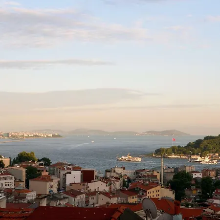 Magnificent Private Terrace W/sea View In Taksim *
