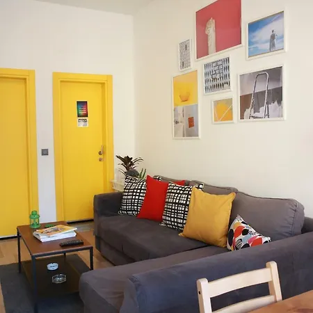 Magnificent Private Terrace W/sea View In Taksim איסטמבול