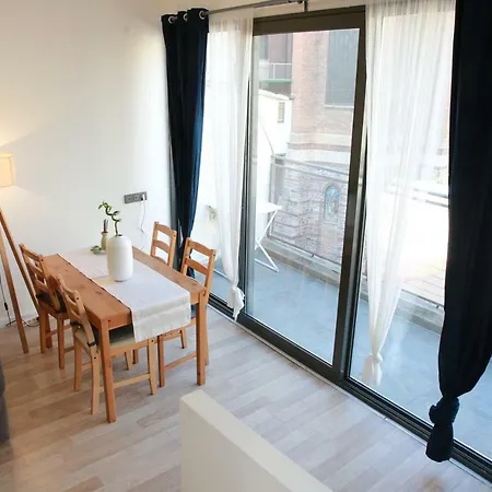 Magnificent Private Terrace W/sea View In Taksim דירה