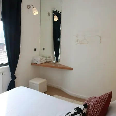 Magnificent Private Terrace W/sea View In Taksim イスタンブール
